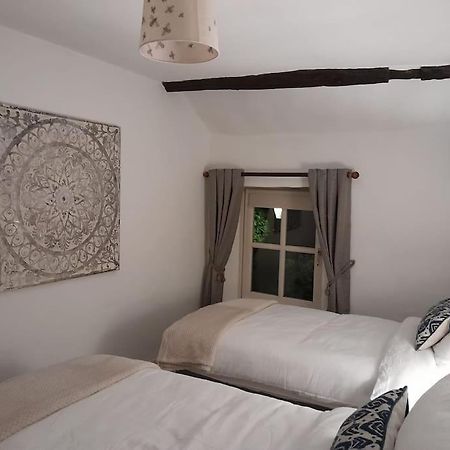 Holly Tree Cottage - Central Kirkby Lonsdale 3 Bedroom エクステリア 写真