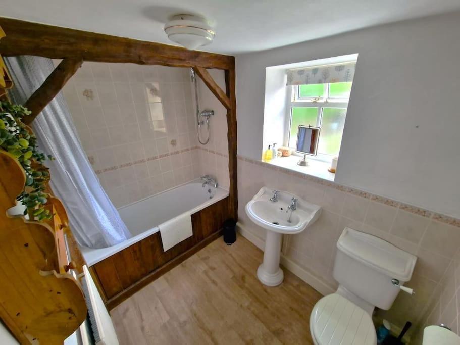 Holly Tree Cottage - Central Kirkby Lonsdale 3 Bedroom エクステリア 写真