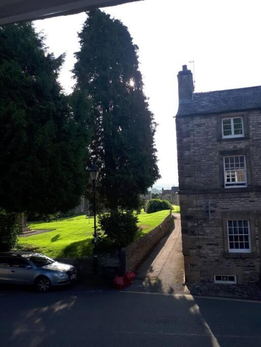 Holly Tree Cottage - Central Kirkby Lonsdale 3 Bedroom エクステリア 写真